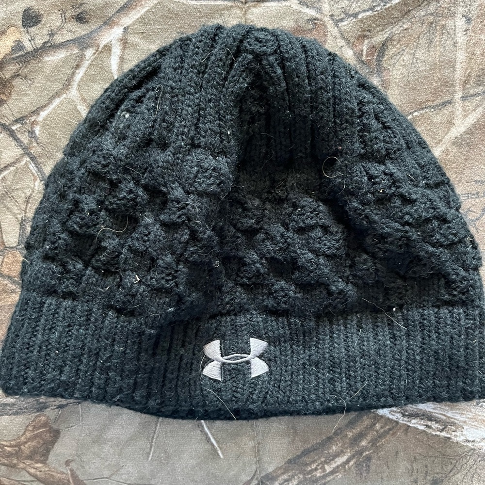 Black beanie